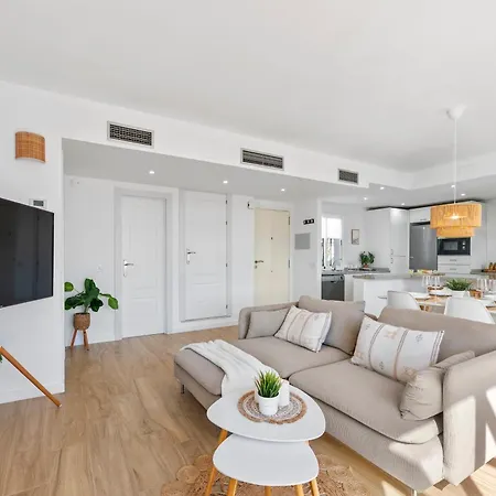 146-charming 2-bedroom Penthouse, Marbella-close To Puerto Banus Appartamento