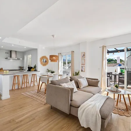 Appartamento 146-charming 2-bedroom Penthouse, Marbella-close To Puerto Banus Marbella
