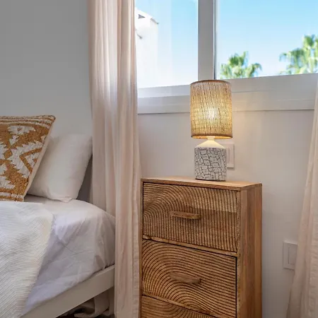 146-charming 2-bedroom Penthouse, Marbella-close To Puerto Banus