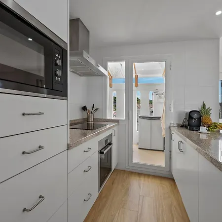 146-charming 2-bedroom Penthouse, Marbella-close To Puerto Banus Appartamento