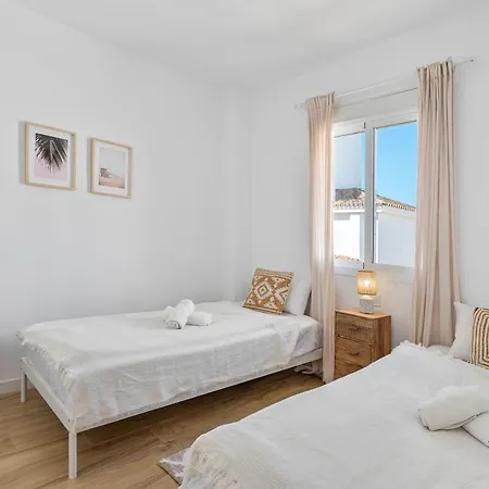 146-charming 2-bedroom Penthouse, Marbella-close To Puerto Banus * Marbella