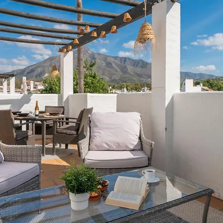 146-charming 2-bedroom Penthouse, Marbella-close To Puerto Banus Appartamento *