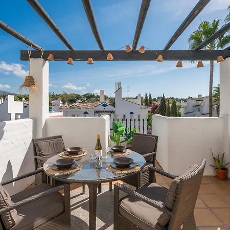 Appartamento 146-charming 2-bedroom Penthouse, Marbella-close To Puerto Banus