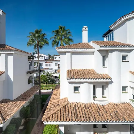 Appartamento 146-charming 2-bedroom Penthouse, Marbella-close To Puerto Banus