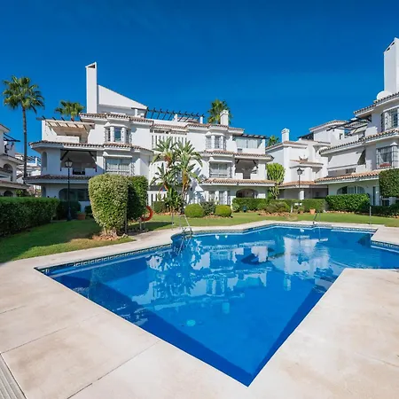 146-charming 2-bedroom Penthouse, Marbella-close To Puerto Banus Appartamento *